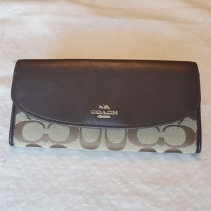 VERY EUC Coach Leather/Signature Fabric Wallet